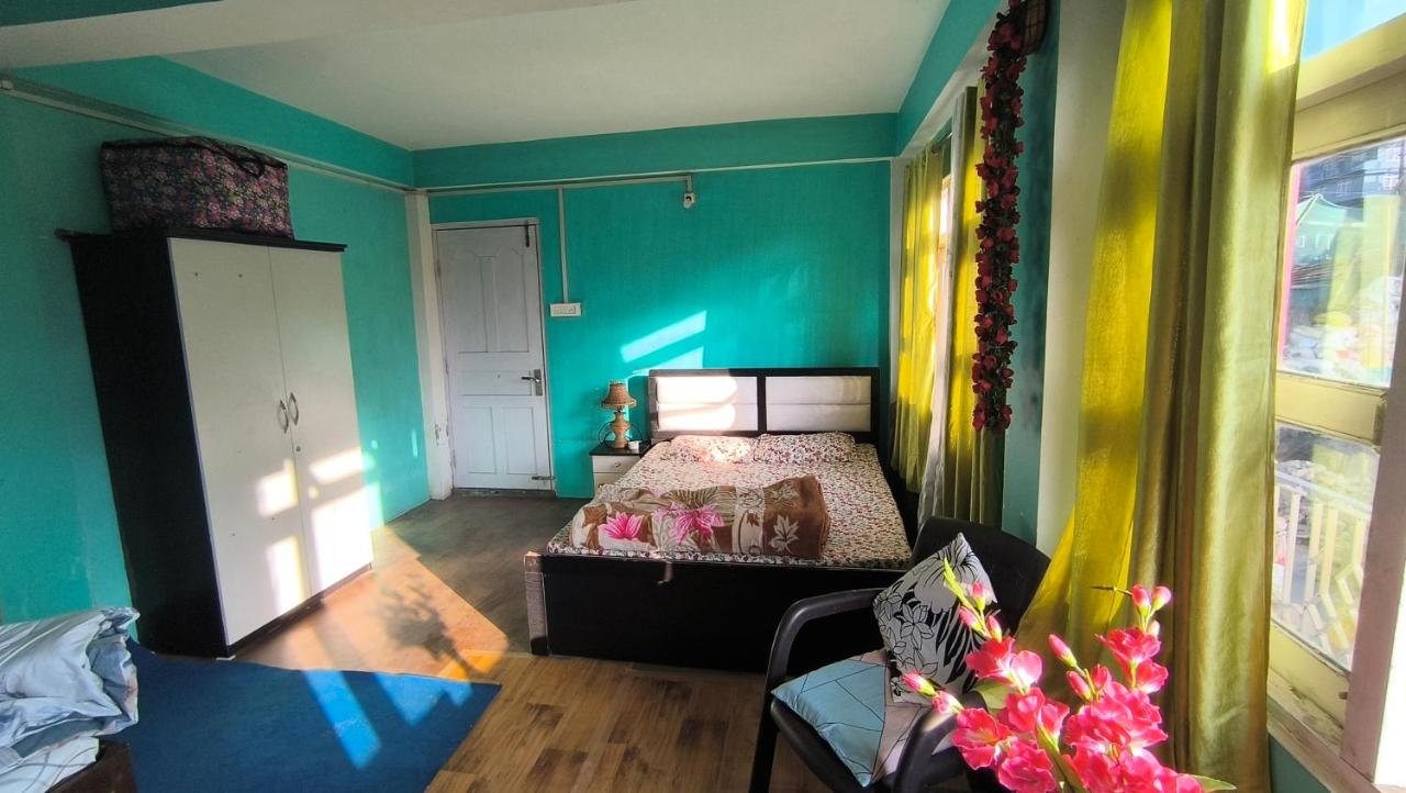 Camera Matrimoniale/Doppia con Letti Singoli