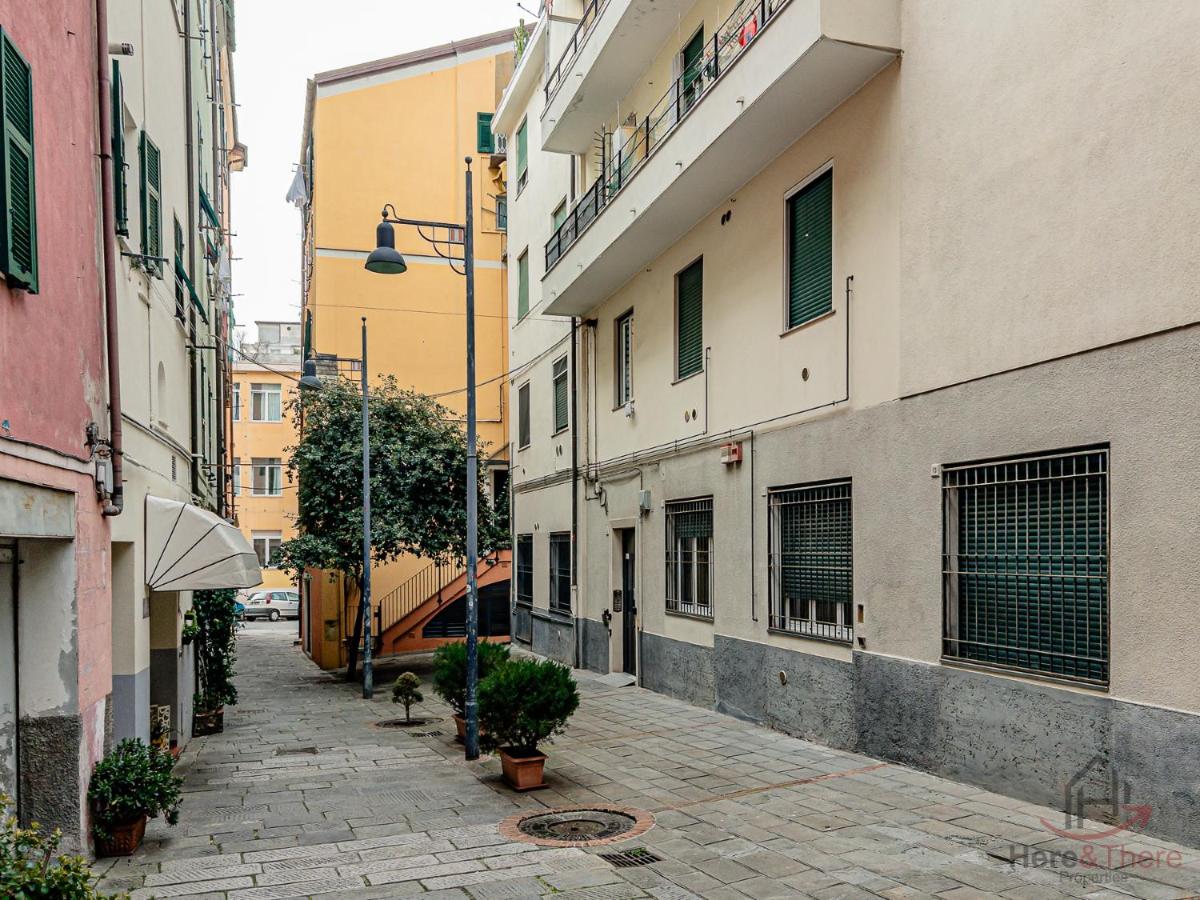 Savona Old Town - Free Park - Cruises 10 mins - B&B