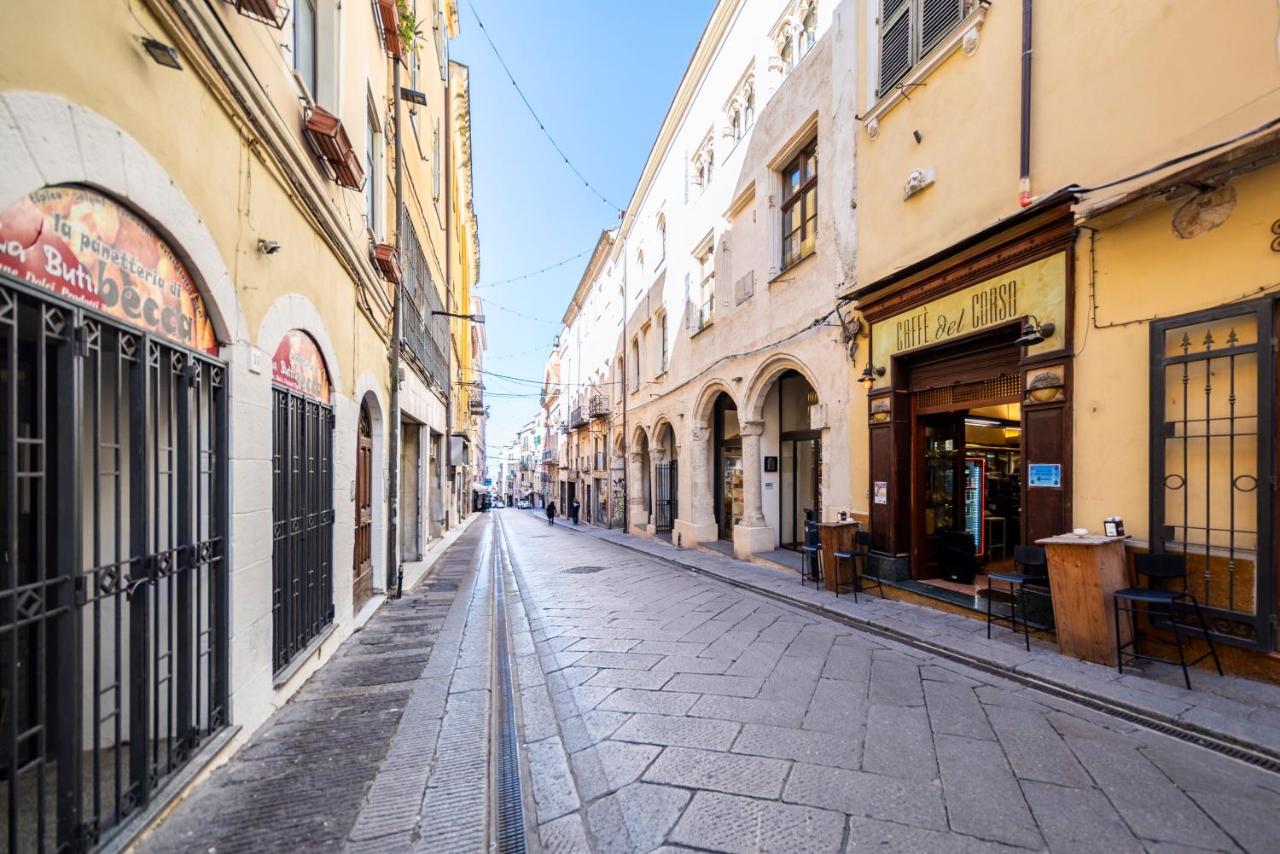 Suite Deluxe in Palazzo Storico - Centro Sassari - Appartamento Ajaccio - Chambres d’hôtes Sassari