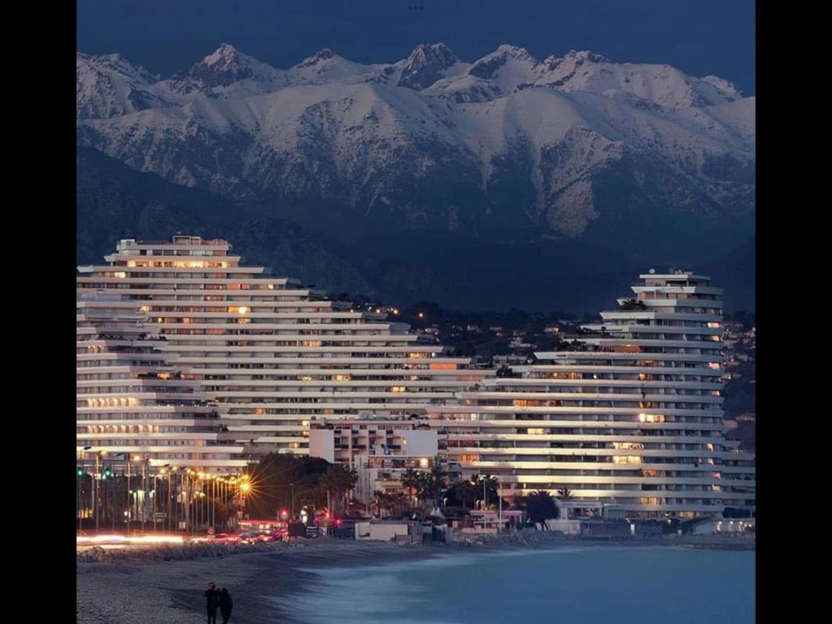 Bel appartement Vue sur la Marina Classé 3 étoiles - Chambres d’hôtes Villeneuve-Loubet
