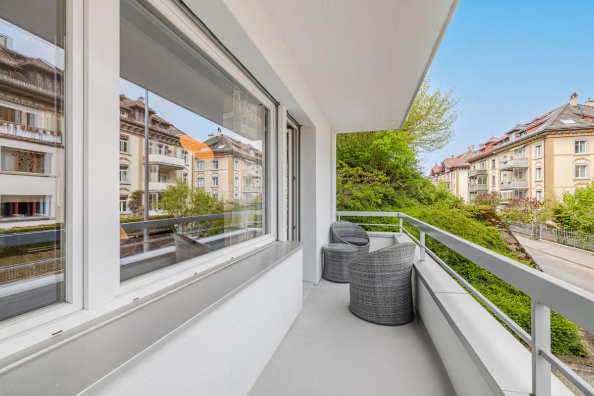 Studio mit Balkon