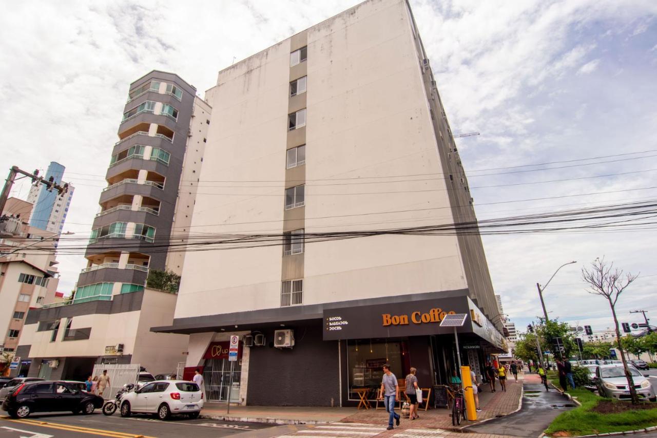 Studio na Av. do Estado a 650m do Mar TR5898 - B&B Balneário Camboriú