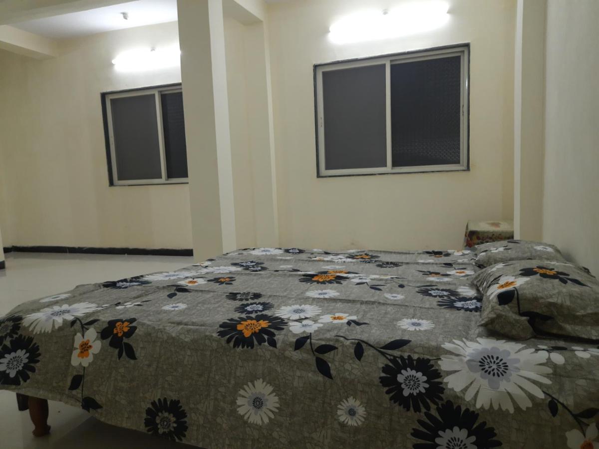Jain Yatri Niwas - B&B