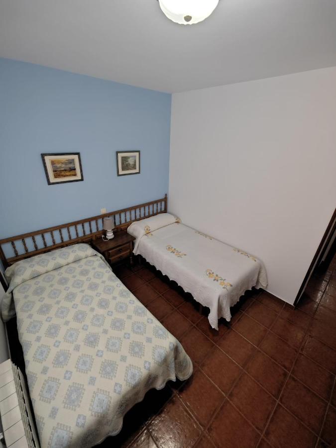 Twin Room with Private Bathroom