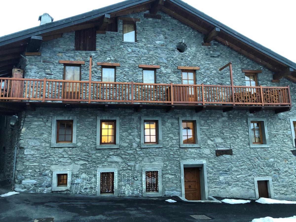 Les Cheminées - B&B La Thuile