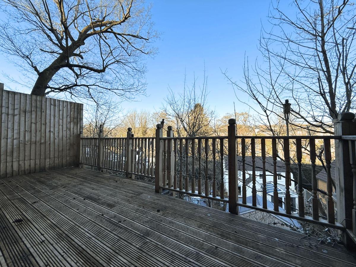 Stunning 4 BR Townhouse for 8 With Free Parking - B&B Dore