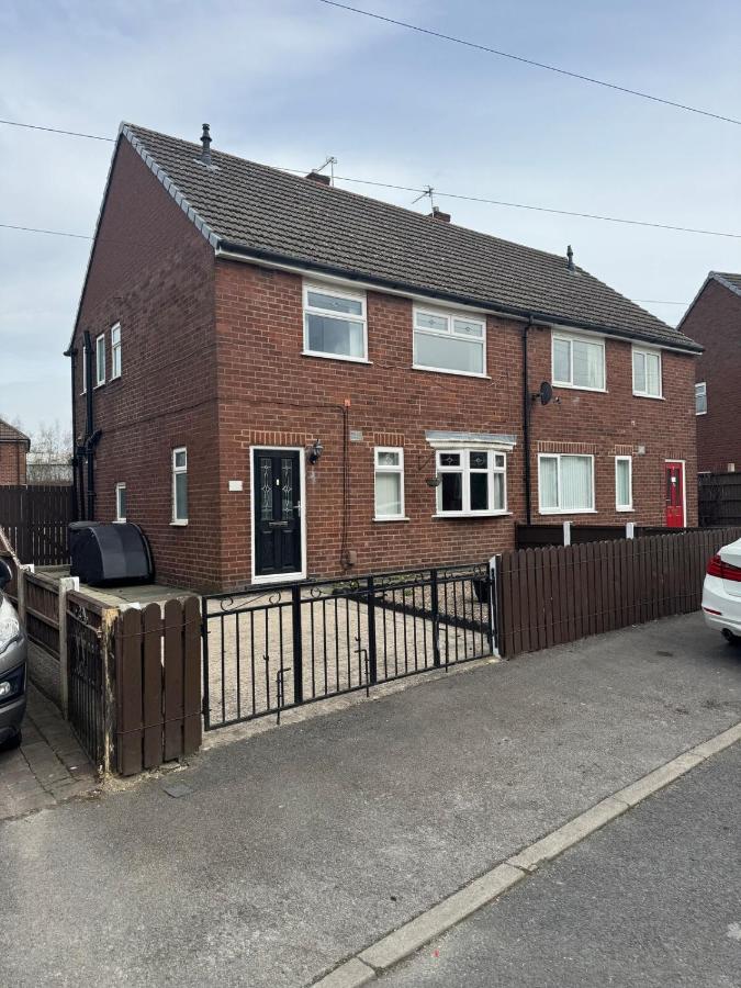 A spacious 3 bed semi-detached - B&B