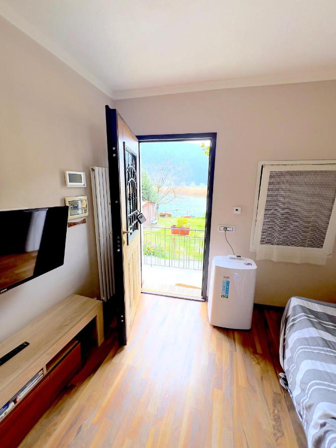 Dascio Lake Garden Serenity - Bed and Breakfast