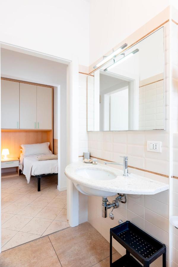 Apartment mit Balkon