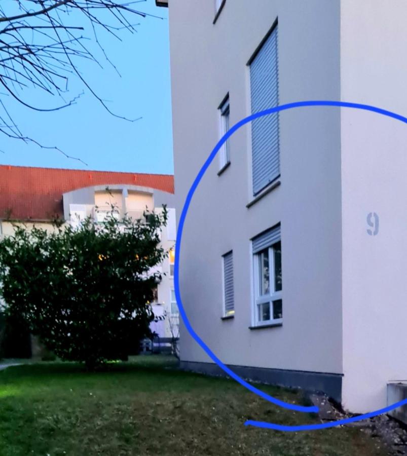 NEU "RELAX"1-Zimmer Apartment mit eigenem Stellplatz - Chambres d'hôtes Bad Friedrichshall