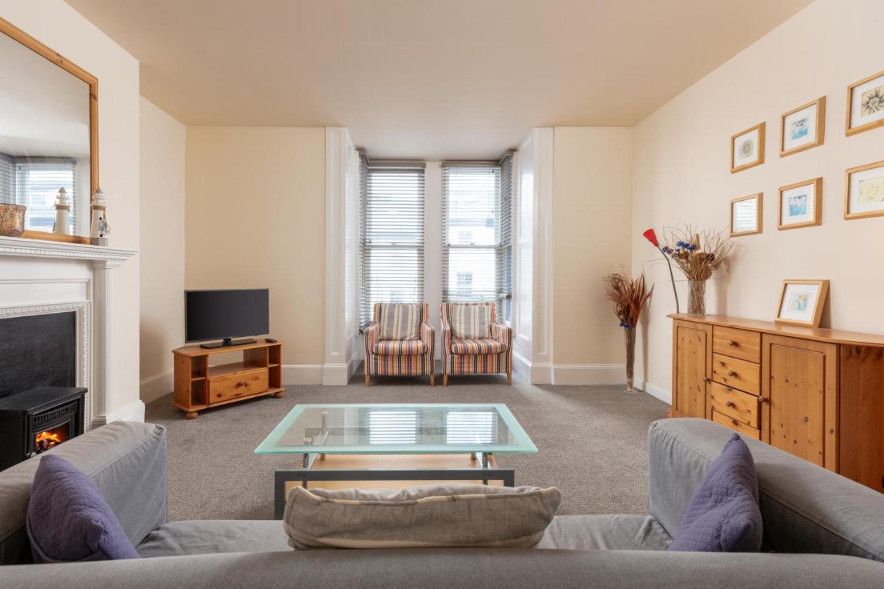 Abbey Terrace - Free Parking