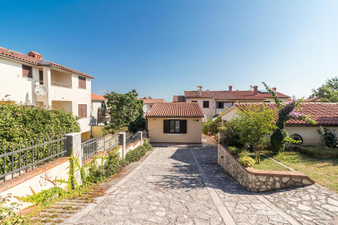 Garden Escape Zupanic - Bed and Breakfast Pula