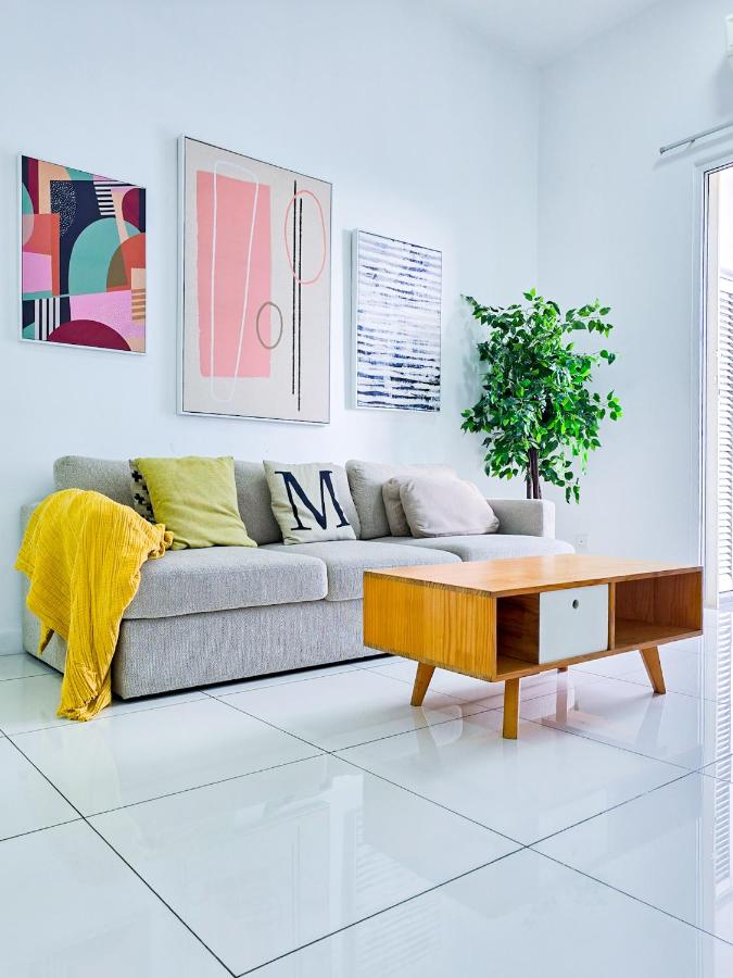 No.5 The Mint @ Puchong center near IOI Mall - B&B Puchong