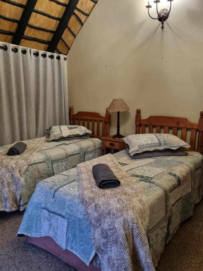 Camera Doppia con Letti Singoli con Bagno