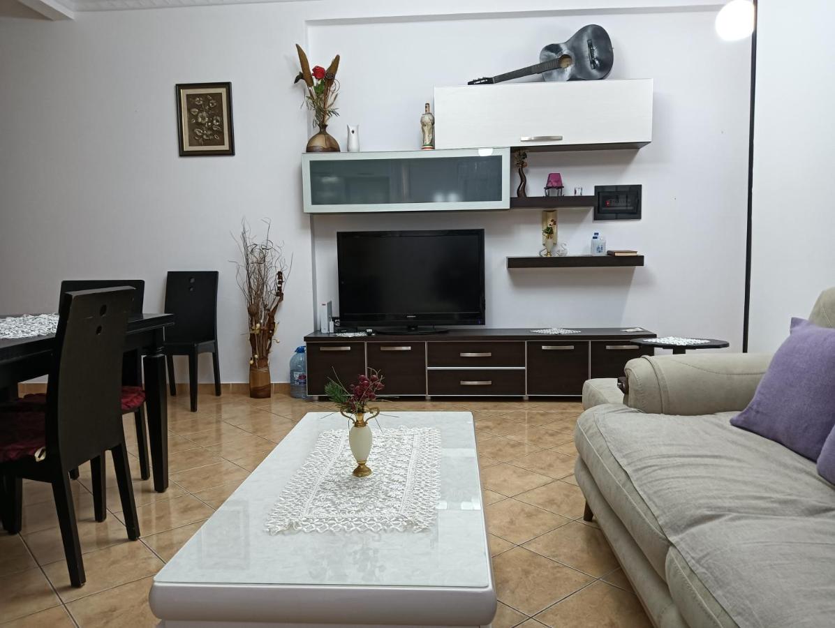 Elio Apartment Vlore - Chambres d’hôtes Vlora