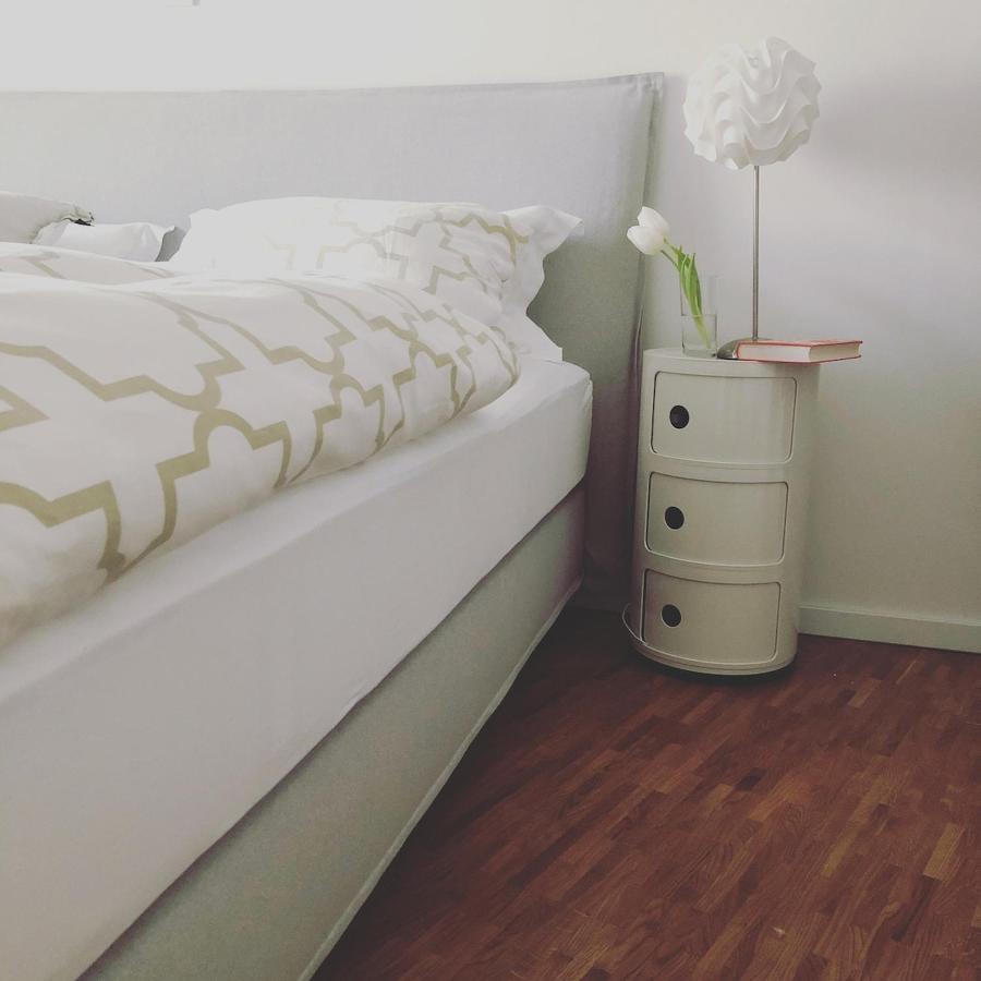 Design apartment with river view - B&B
