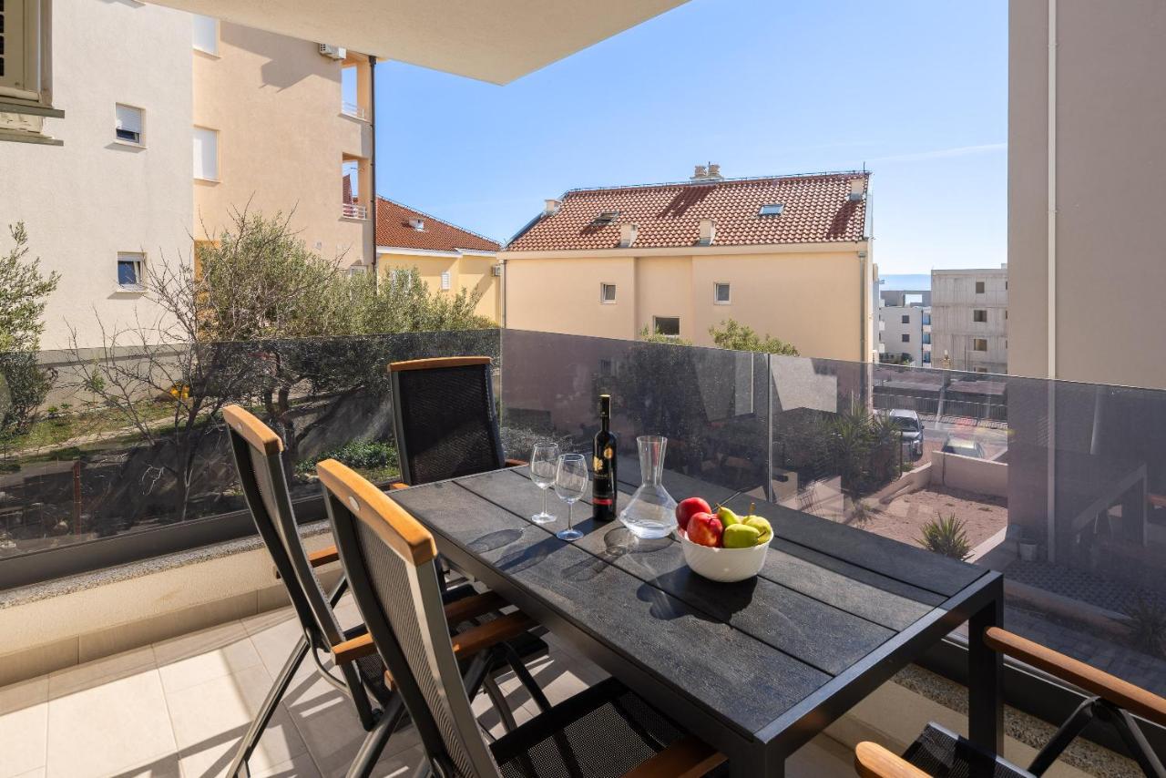 Lucas - Luxury apartments with parking - B&B Macarsca