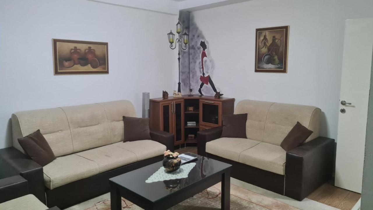 Ivana's apartment - Bed and Breakfast Bitola