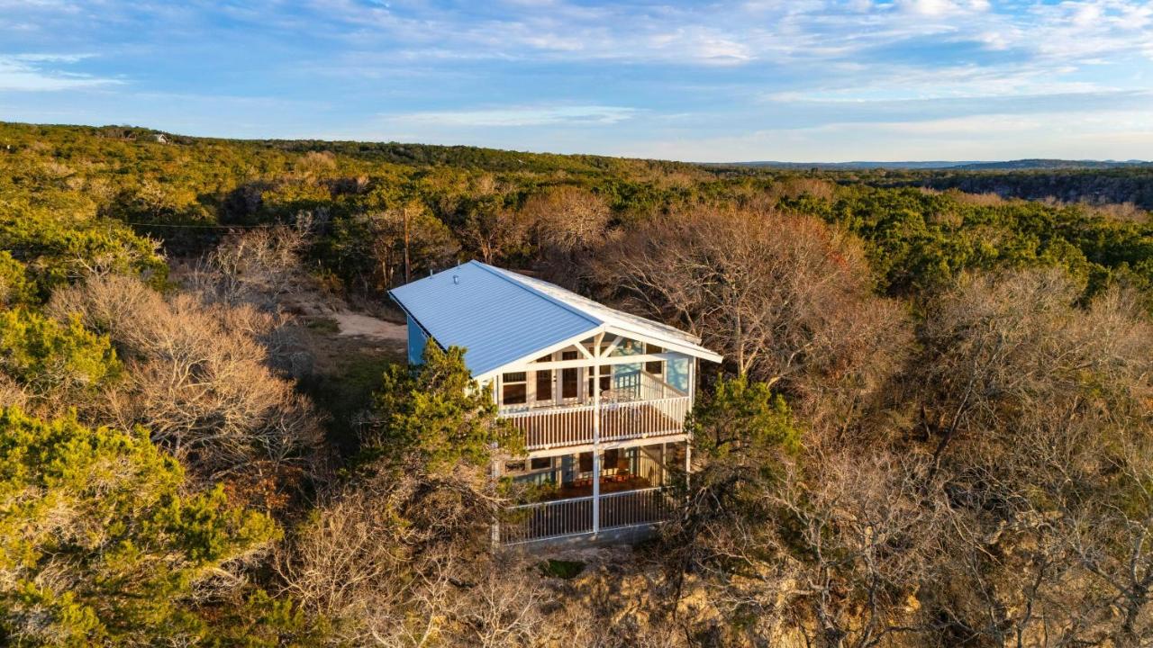 The Clifftop Perch, 70ft above the dry Blanco - B&B