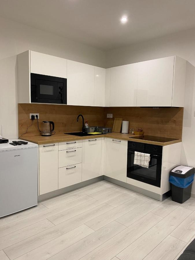 Charming One Bedroom Apartment - Ferienwohnung