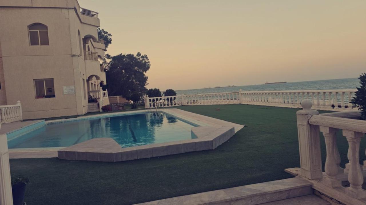 Mangaf Kuwait Family Venus Flat- Beach access - B&B Kuwait City