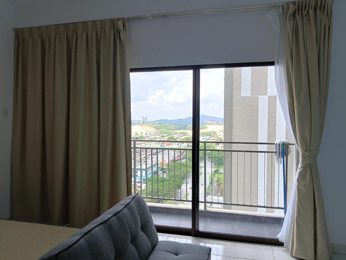 Youth City Residence, Nilai - B&B