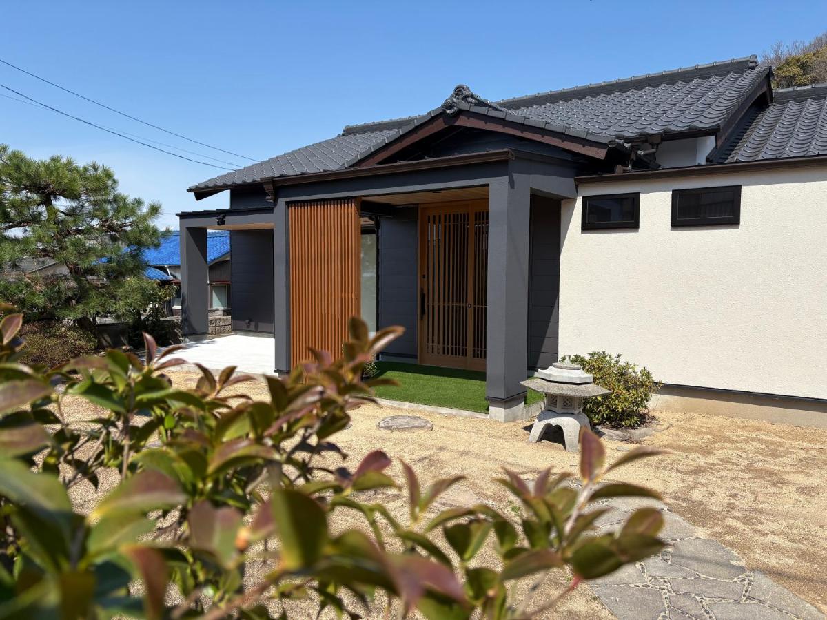 My Place 小豆島 1日1組限定 海近の贅沢ステイ 2025年フルリノベ 洗練モダンデザイン 最大8名 一棟貸切 - Chambres d’hôtes Tonoshō