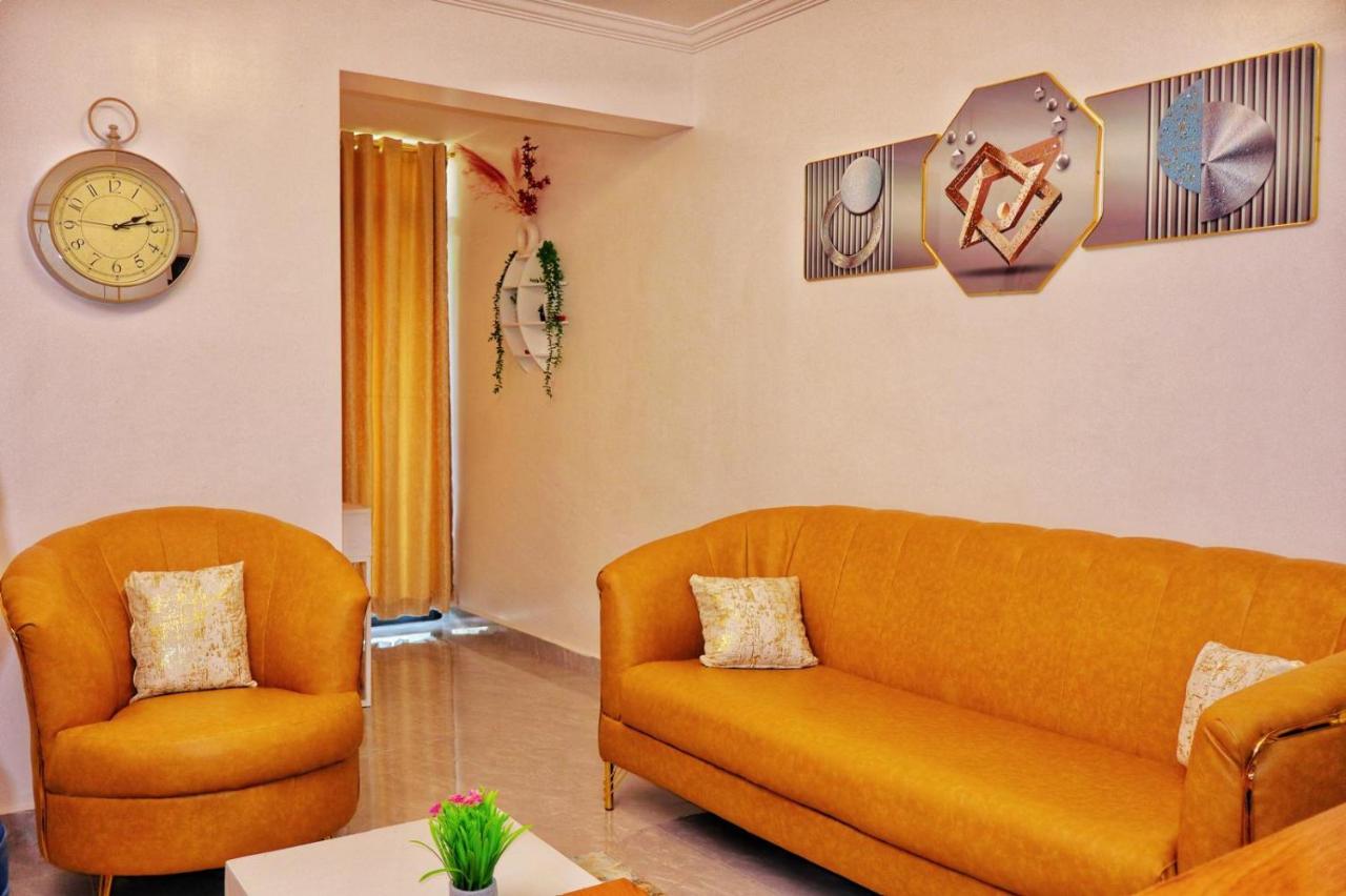 Golden Mango Heights - B&B