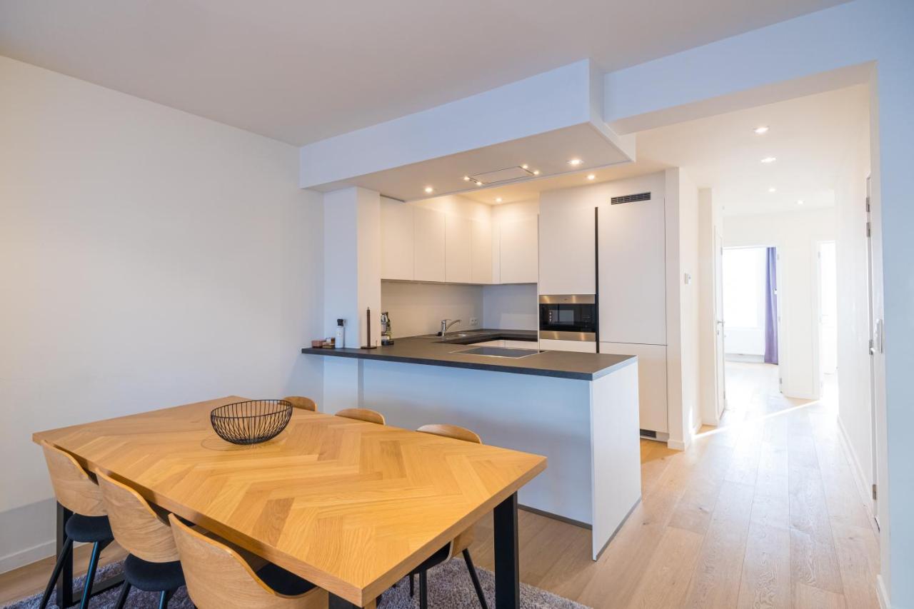 Renovated 2-Bedroom Apartment in Oostende - Chambres d’hôtes