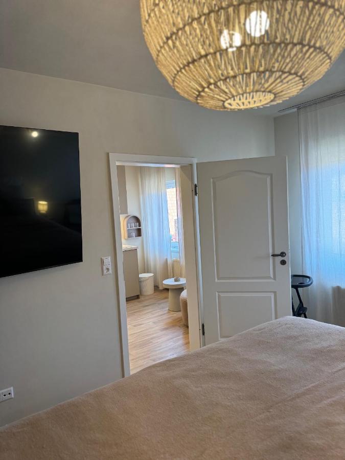 One-Bedroom Deluxe Apartment