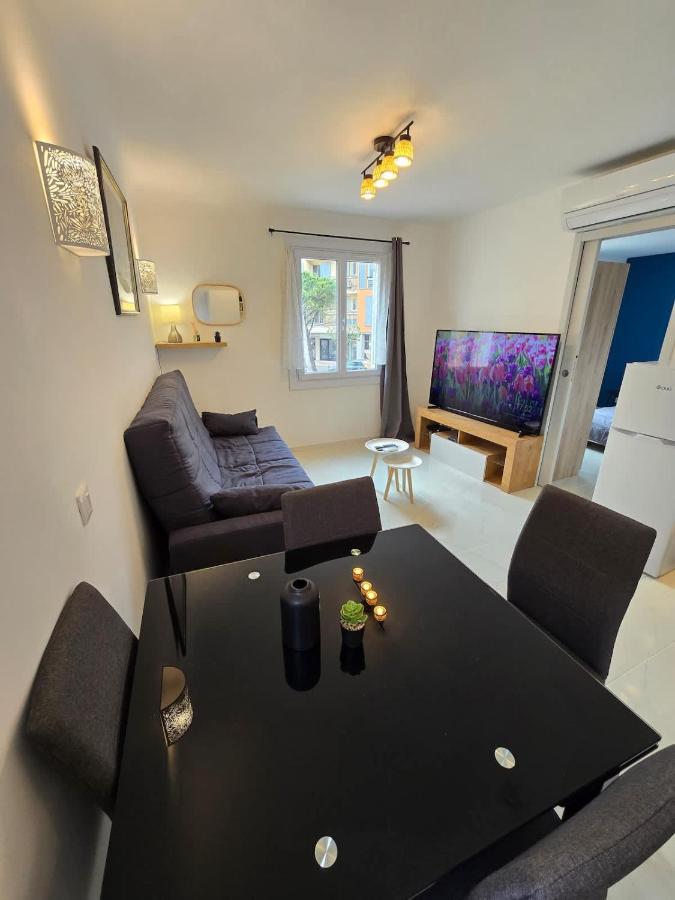 L'Alphonse l Near the Port l Shellter Rentals - Bed and Breakfast Saint-Tropez