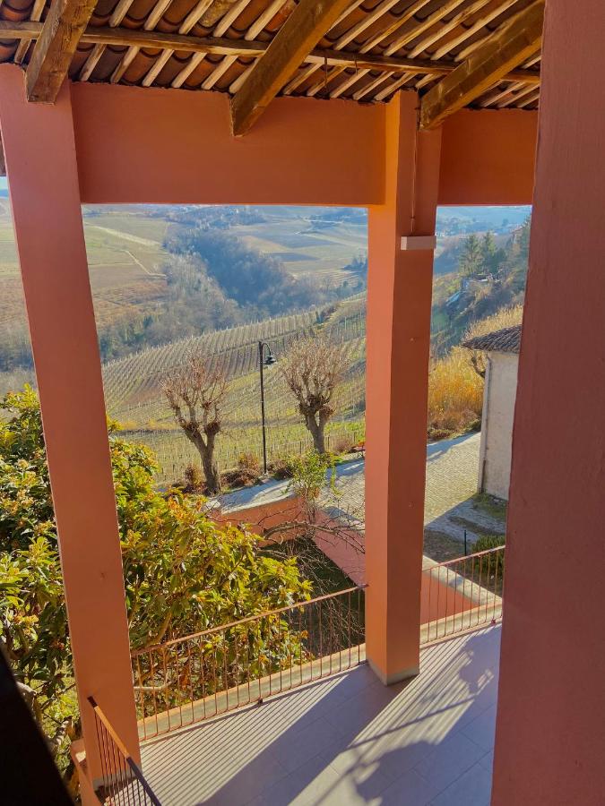 Casa Viberti, Dimora storica con vista mozzafiato sulle Langhe - B&B