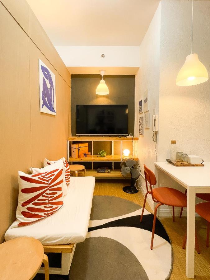 Houzz 1548 by Houzztelity - B&B Manila