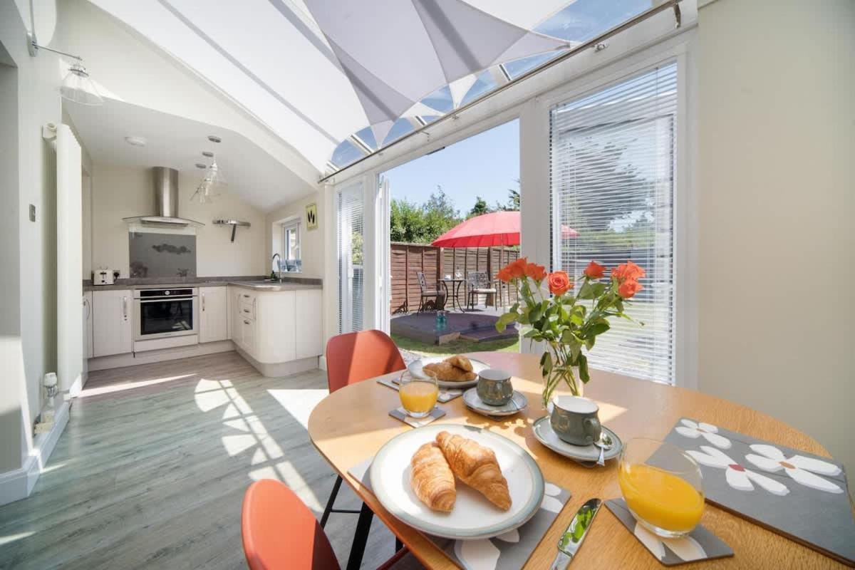 Skysail, Gurnard - B&B