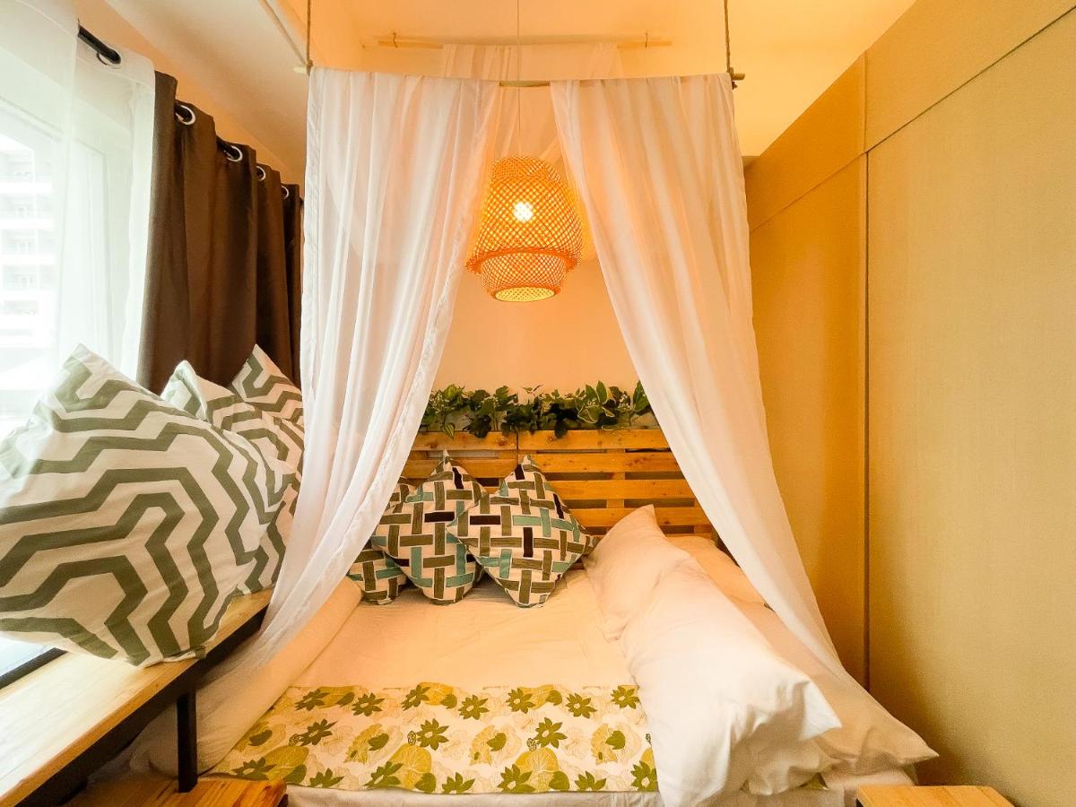 Houzz 845 by Houzztelity - B&B Manila