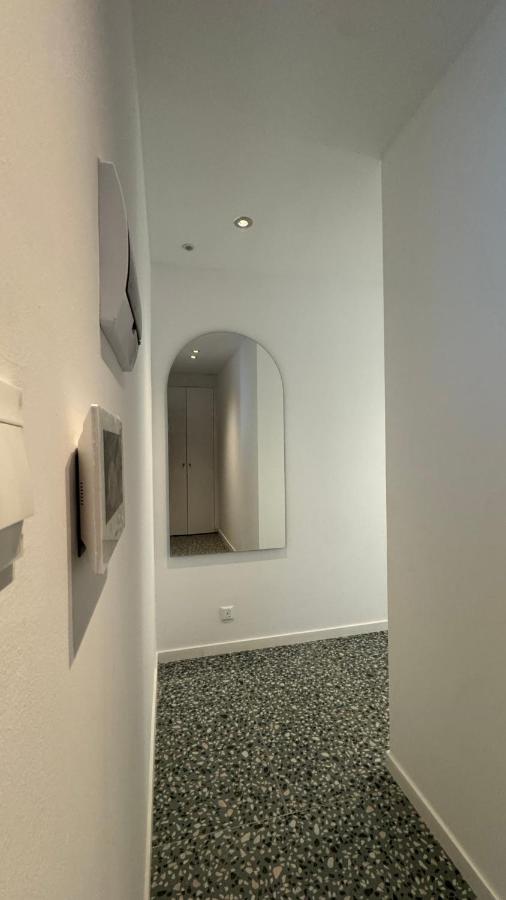 Studio Apartment with Queen Bed