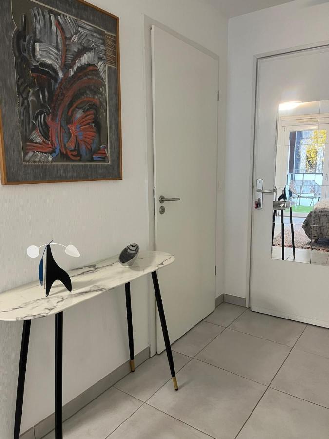 Studio proche du centre ville et du Parlement Européen - Ferienwohnung