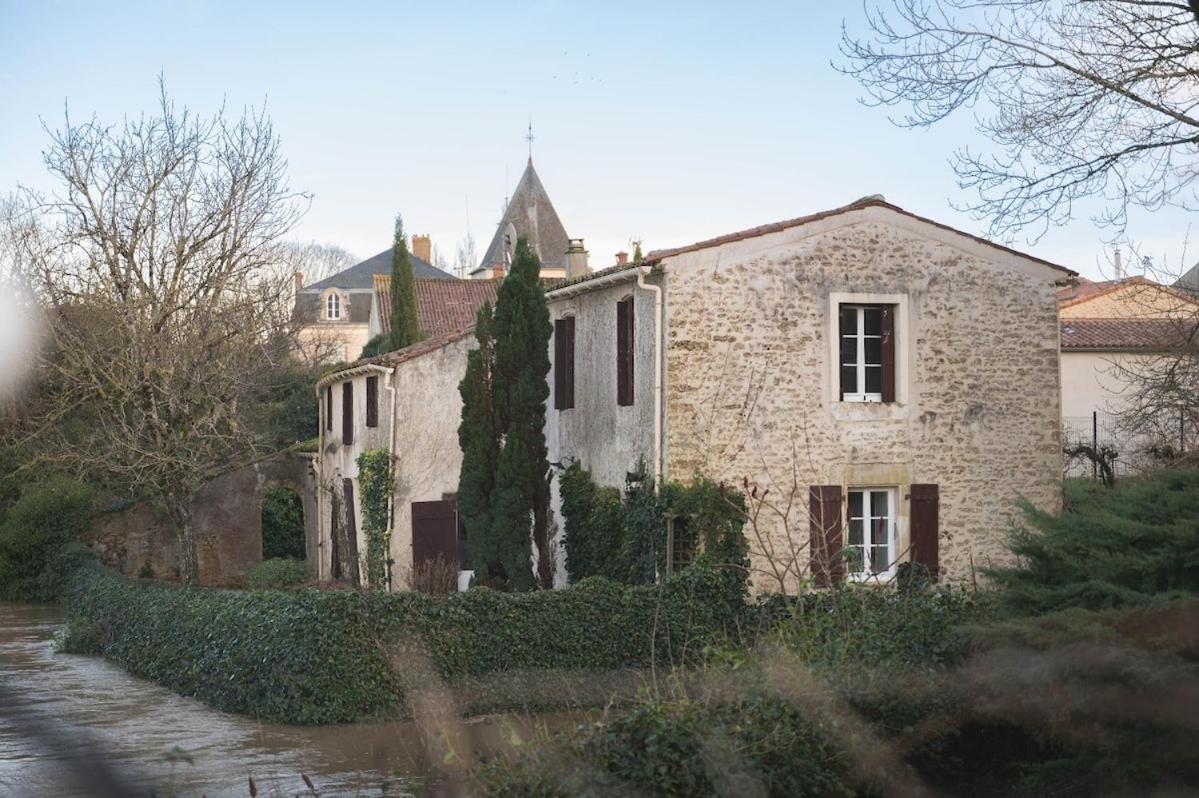 La Maison de la Grange - Bed and Breakfast Moutiers-sur-le-Lay