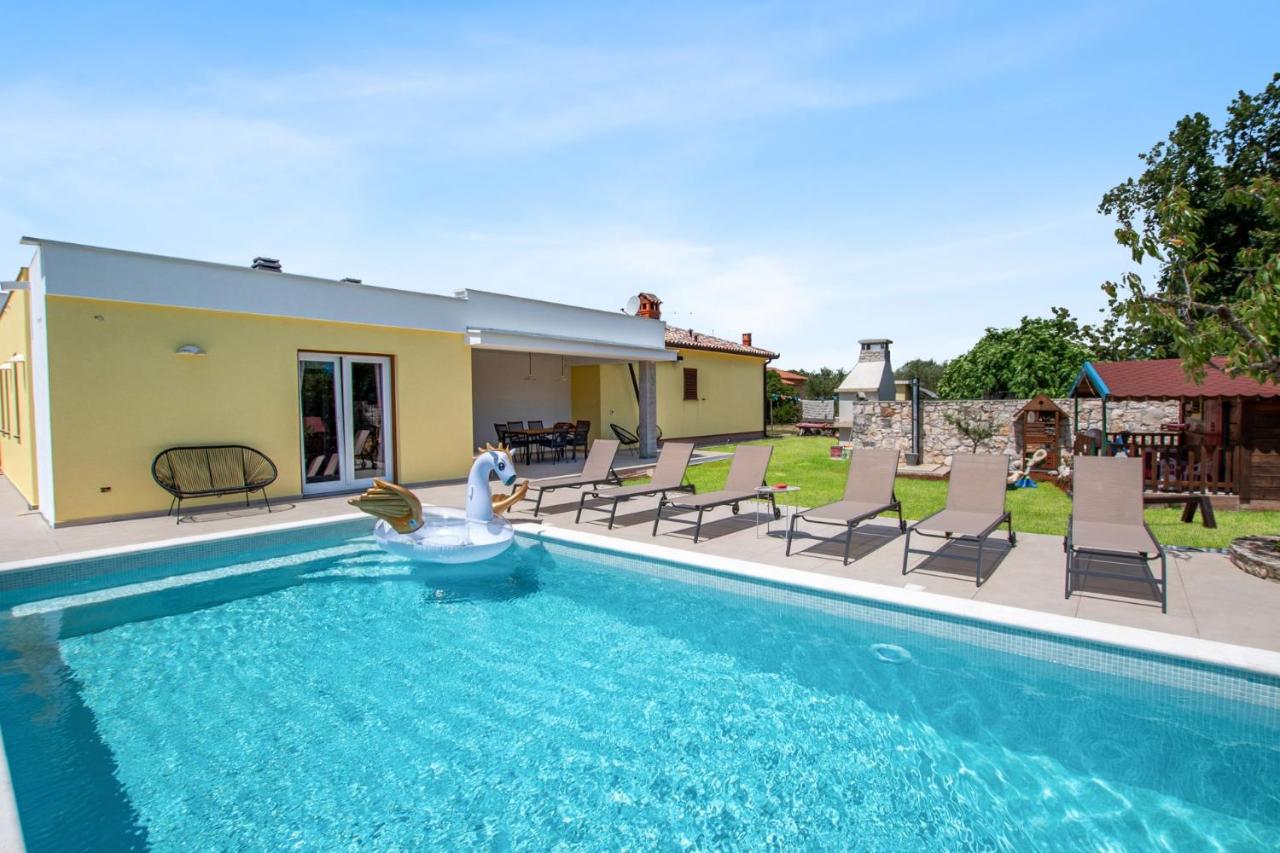 Villa Mila by Istrabook - Chambres d’hôtes Kunj