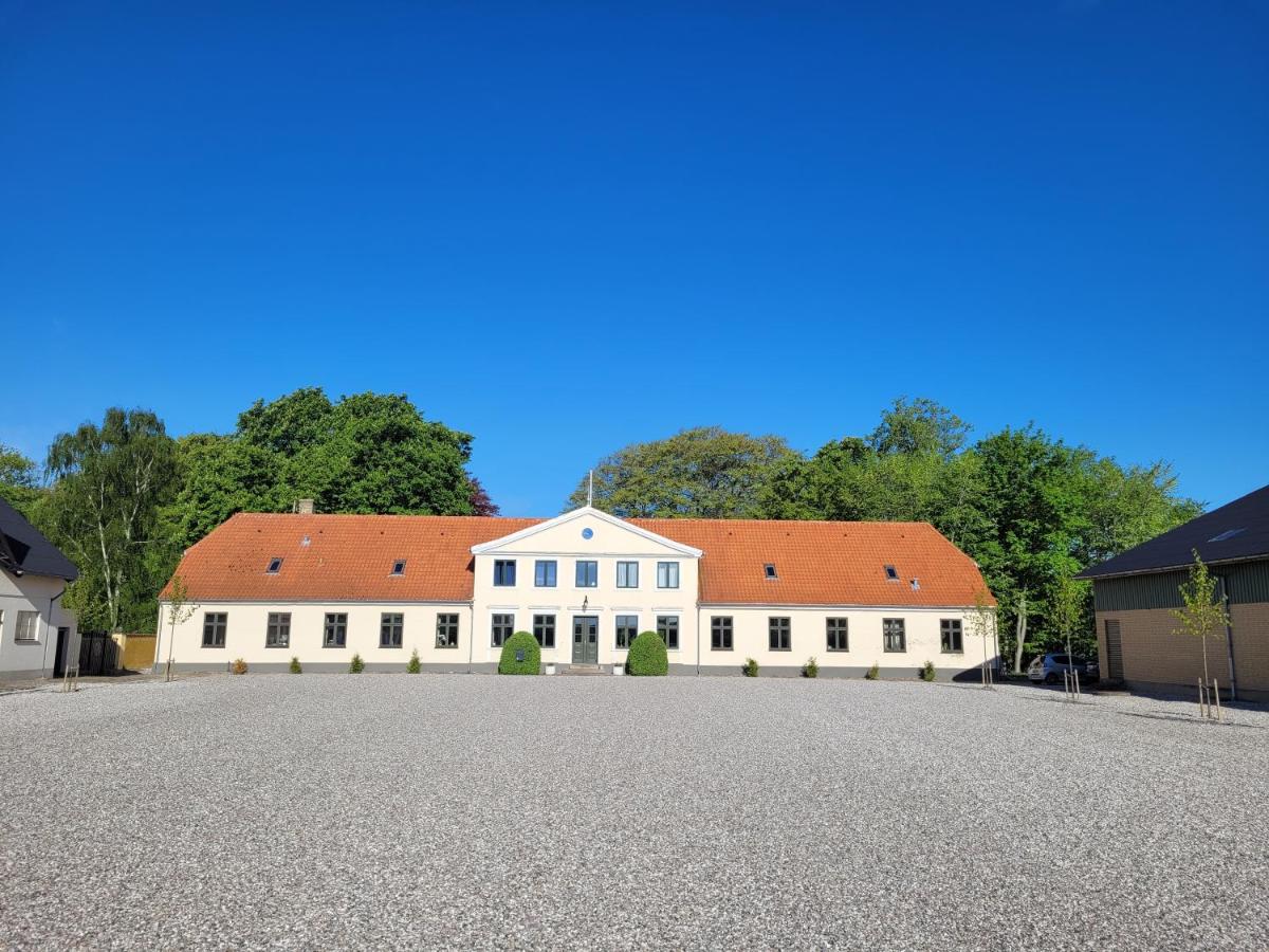 Privat lejlighed på landejendommen Frederiks-Eg - B&B