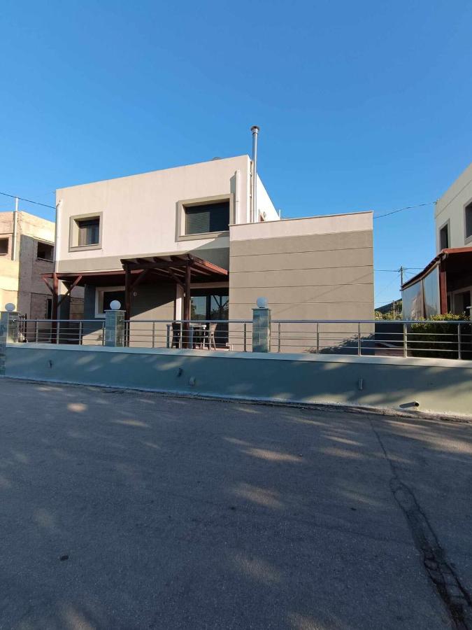 Komi Luxury Maisonette - B&B