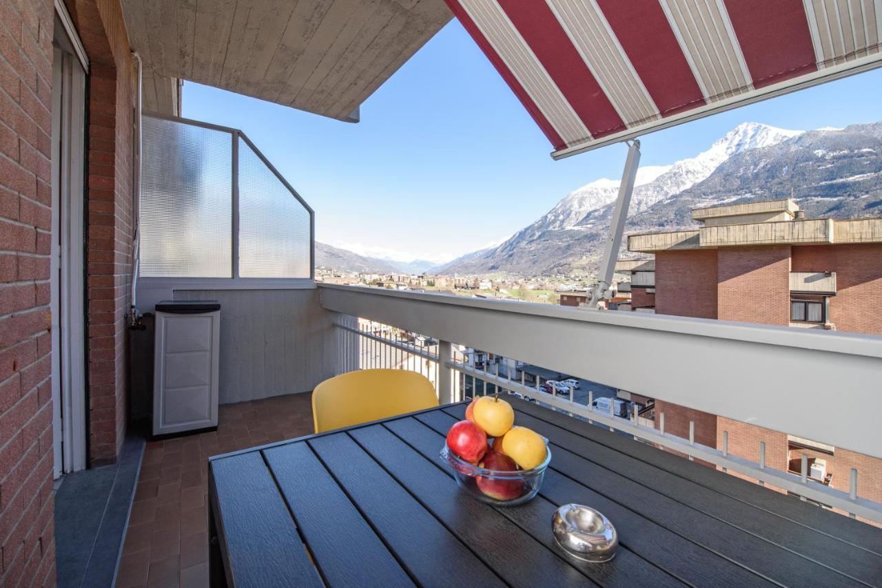 NHolidays - Rue De Paris e Vista Montagna - Chambres d’hôtes Aoste