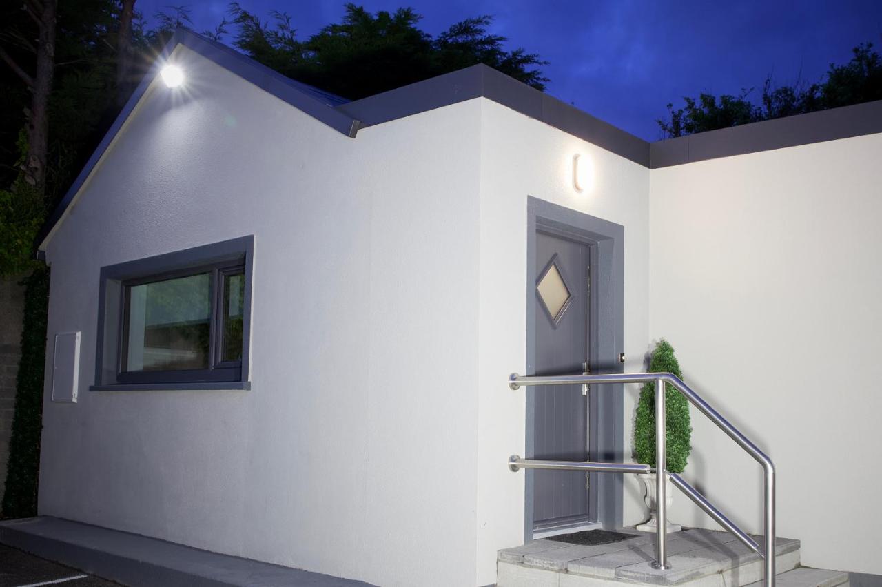 Westport Heights Apartments - B&B