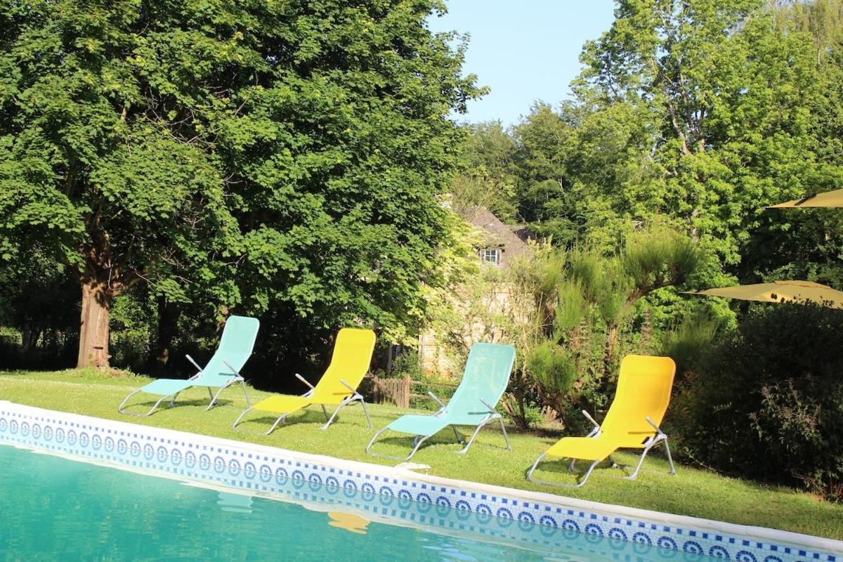 Les Bambous, avec piscine, tennis et lac privatif - Bed and Breakfast Guerquesalles