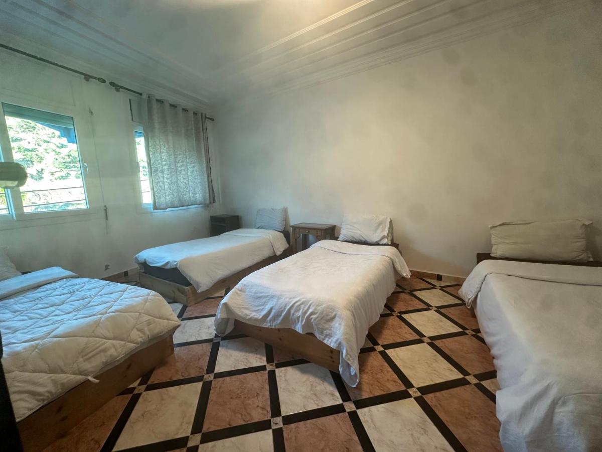 Economy Vierbettzimmer mit Gemeinschaftsbad