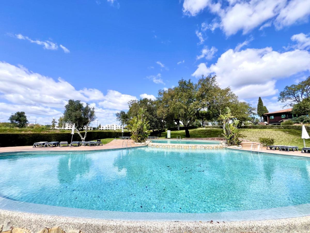 Albufeira Balaia Golf Vilage 7 With Pool by Homing - B&B Albufeira