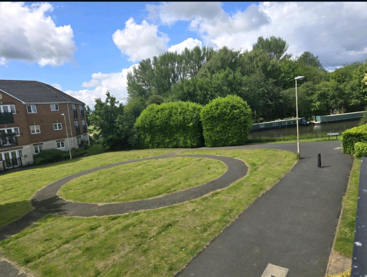 Furnished double room - B&B Rowley Regis