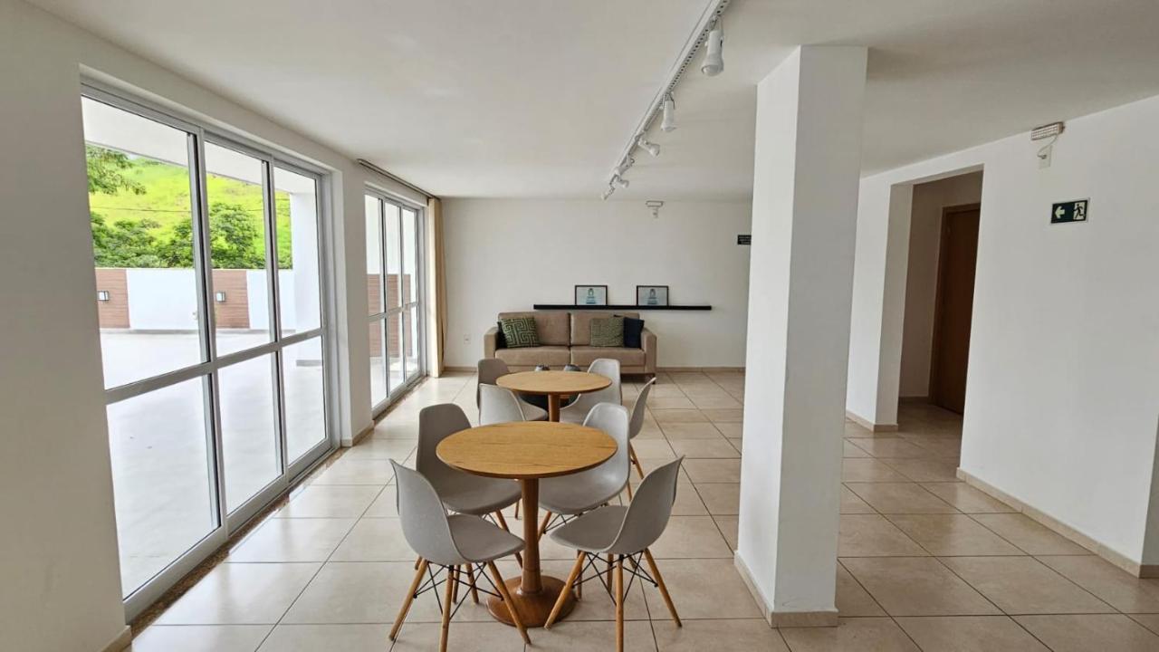 Studio Life Essential com ar garagem wifi - B&B