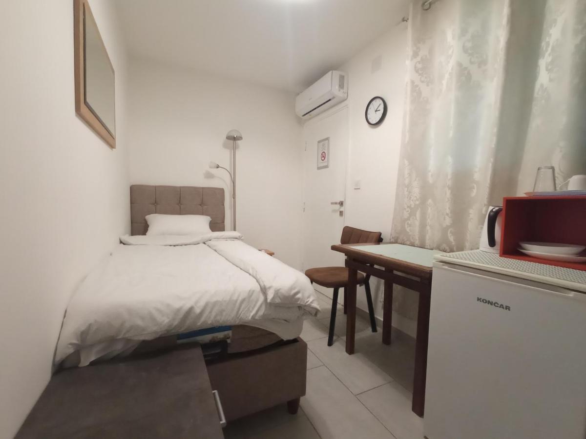 Eenpersoonskamer met Badkamer