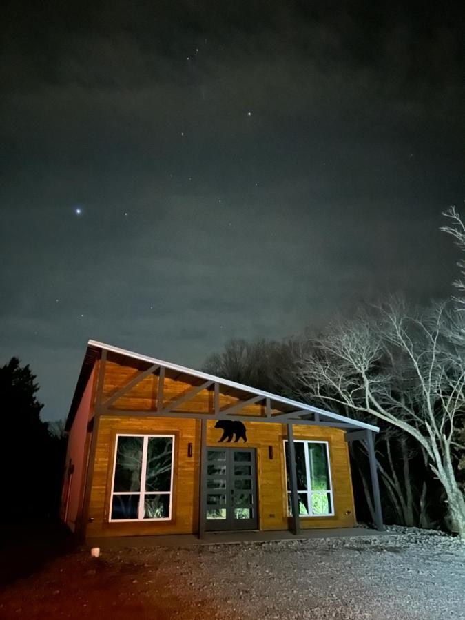 Brand New Rustic Cabin with pool table and fireplace - Ferienwohnung Purcell